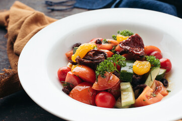 Colorful Salad with Sun Dried Tomatoes and Mandarin Oranges