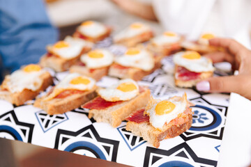 TAPA DE JAMON Y HUEVO FRITO