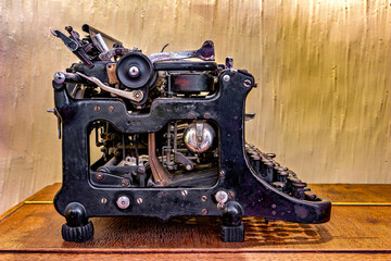 This is an image of an old-fashioned typewriter