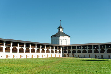 Obraz premium Panoramic view of the walls of Kirillo-Belozersky Monastery