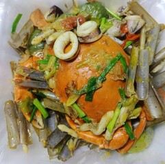 Indonesian crab and seafood vegetable stir-fry