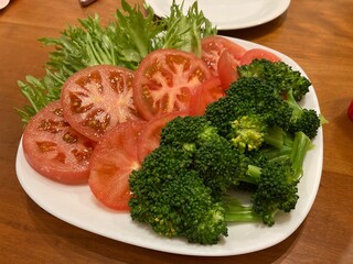 broccoli and tomato