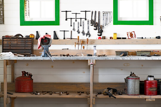 Vintage 1930-1940s Garage and tools