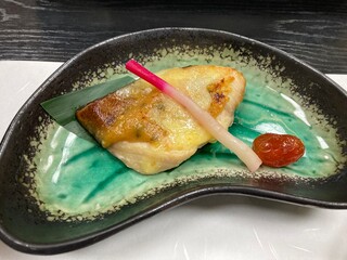 salt-grilled yellowtail