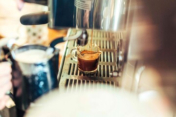 Barista Station Pull (Horizontal)