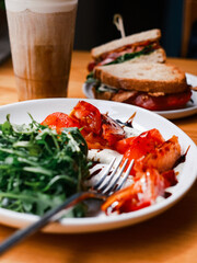 Cafe Lunch: Arugula–Tomato Salad with Drinks and Sandwiches
