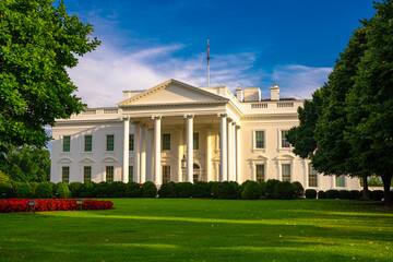Naklejka premium The White House is conic symbol of USA. White House in Washington DC. American presidency residence. Historic home of American presidents. The White House is national symbol. US government center.