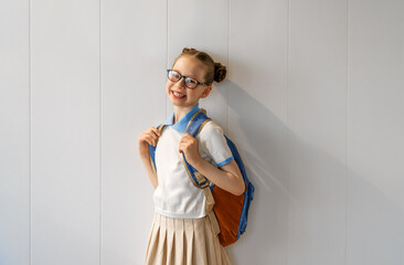 girl is ready to back to school