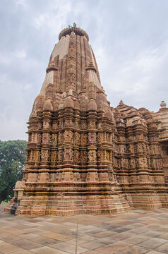 Devi Jagadamba or Devi Jagadambika temple, built by the rulers of the Chandella dynasty between the 10th and the 12th centuries, Khajuraho, Madhya Pradesh, India. UNESCO World Heritage site.