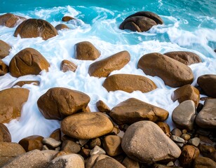 Obraz premium Coastal rocks and foamy waves