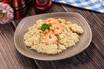 Gourmet risotto with prawn and cheese