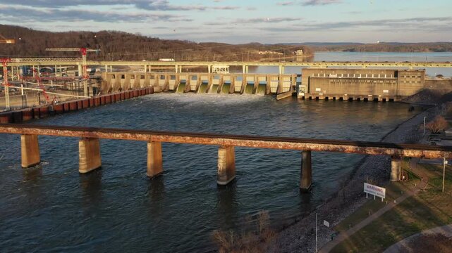 Stunning 4K drone footage of Chickamauga Dam, showcasing its structure, the Tennessee River, and scenic beauty. Perfect for infrastructure, travel, or history projects.