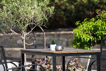 table and chairs