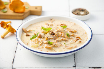 Homemade chanterelle stew with cream