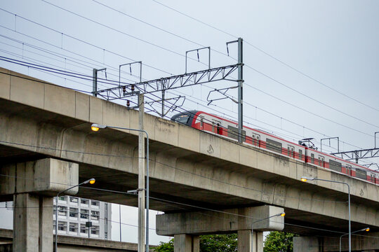 SRT Red Line, sky train in bangkok thailand