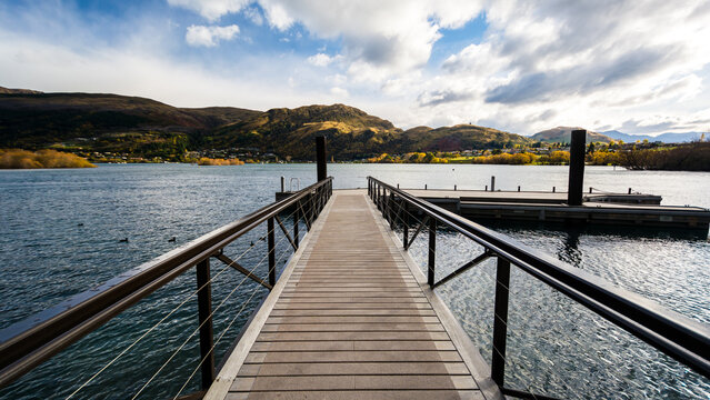Fototapeta Queenstown Pier from the Hilton Resort