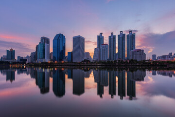 Fototapeta premium Cityscape modern condominium, Bangkok, Thailand, beautiful water reflection.