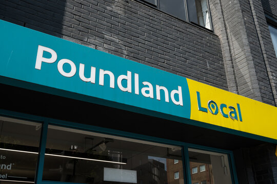 London, UK, August 10th 2025:Poundland Local store front, located at 75 Whitechapel Rd, London E1 1DU. Closing down stores across the country. Business and Retail.


