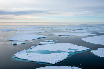 Obraz premium ice on the lake