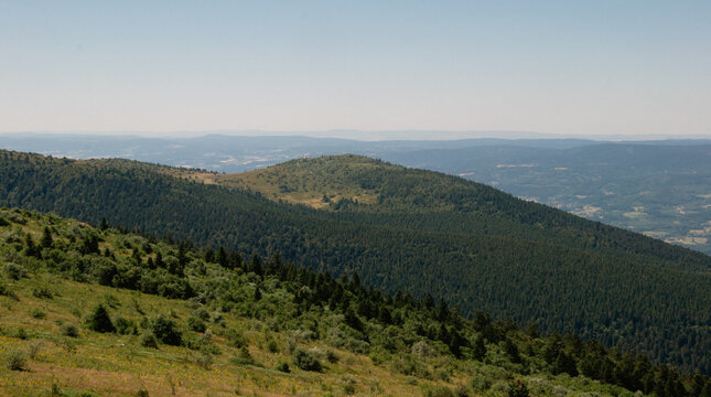 Panorama sur les monts du Livradois Forez