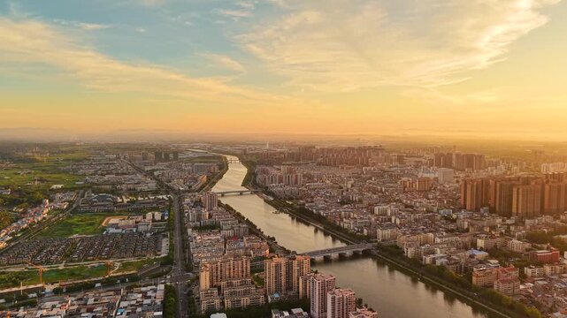Aerial view of Suizhou's urban scenery, Hubei Province.the birthplace of Yan Emperor Shennong, the ancestor of humanities	
