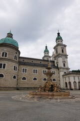 Obraz premium Residenzplatz the Residence Square in Salzburg, Austria 