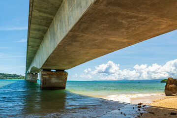 Point de vue du pont Kouri, Okinawa