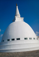 buddah stupa sri lanka