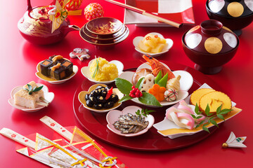 【おせち料理】新年をお祝いするお正月。おせち料理を準備して年神様をお迎えします。