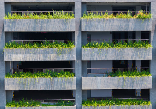 Three-dimensional Garage Building with Greenery, Free Public Facility