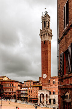 Torre del Mangia in Siena&rsquo;s Piazza del Campo