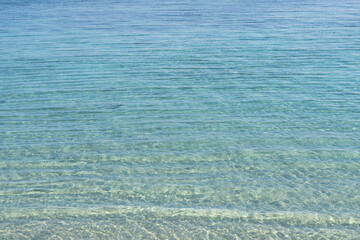 エメラルドブルーの海
