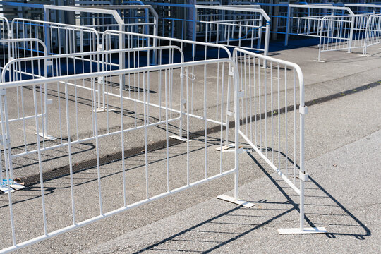 Fencing On The Street