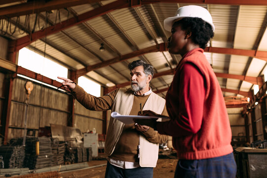 Instructing employee