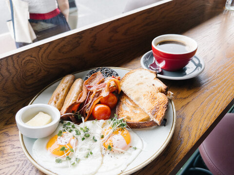 Irish Breakfast in Dublin Cafe