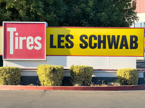 Les Schwab Tires Store Sign

