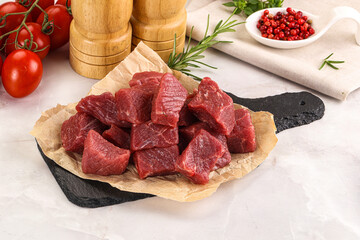 Raw beef cubes for cooking