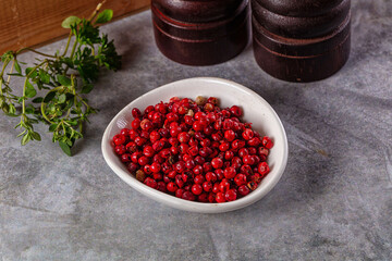 Dry pink pepper corn spice