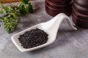 Black raw dry sesame seeds