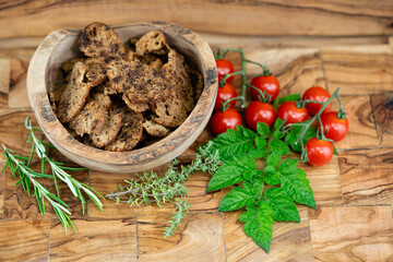 vegane Brotchips aus natürlichen Zutaten 