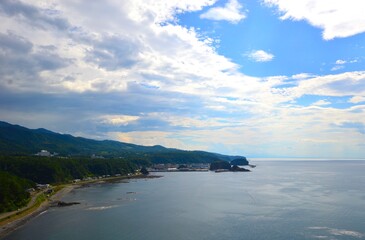 プユニ岬から見た知床半島ウトロ側の全景