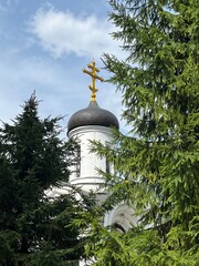 church of the holy cross