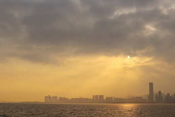 Fototapeta premium The sunset view of Shenzhen Bay in Shenzhen City
