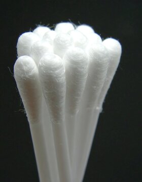 Cotton swabs cluster