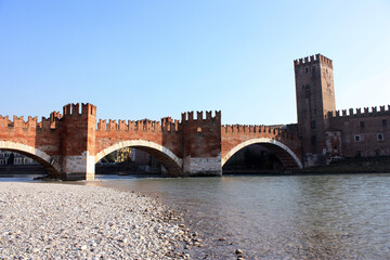 Obraz premium Castelvecchio Bridge across River Adige in Verona, Italy 