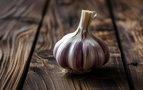 A close-up of one garlic on the table
