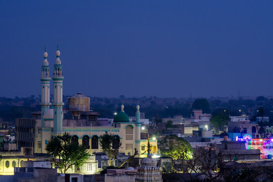 Mandawa skyline and Jama mosque in Jhunjhunu district Shekhawati region Rajasthan India