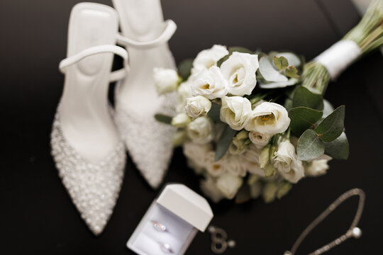 beautiful wedding accessories of the bride at the celebration