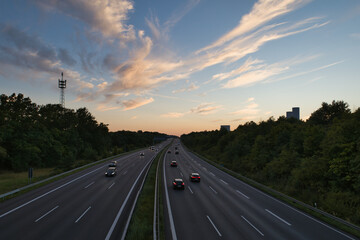 Langzeitbelichtung - Autobahn - Strasse - Traffic - Travel - Background - Line - Ecology - Highway...