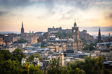 panoramic view from calton hill over old town of Edinburgh at sunset, Edinburgh Castle, Scotland, UK 